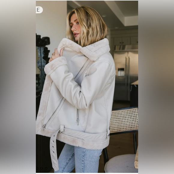 NEW Blank NYC Oversized Downtown Love Vegan Leather Jacket size extra small - Picture 3 of 7